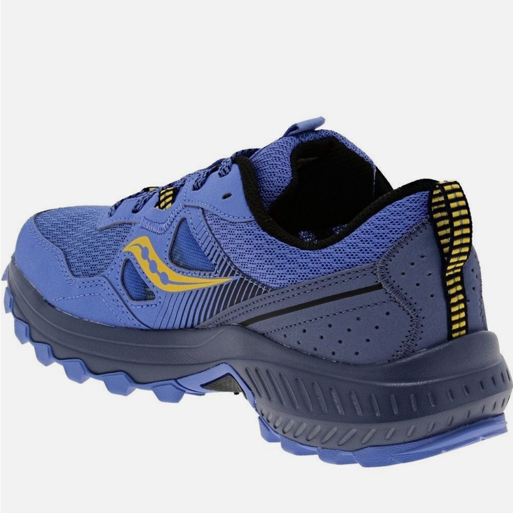 Saucony Excursion TR 16 trail shoes. Size 8.